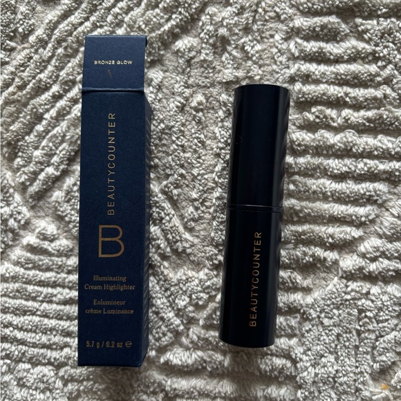 Beautycounter Illuminating Cream Highlighter in Bronze - Picture 2 of 3